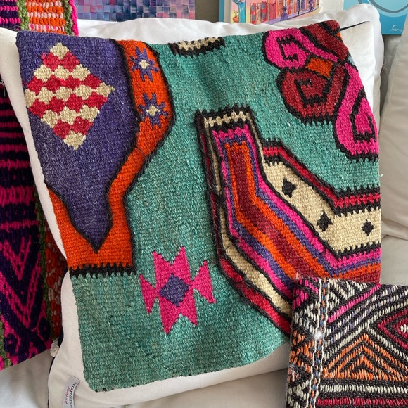 SOLD - Boho Chic Handwoven Turkish Kilim Pillow Set - Picture 3 of 6